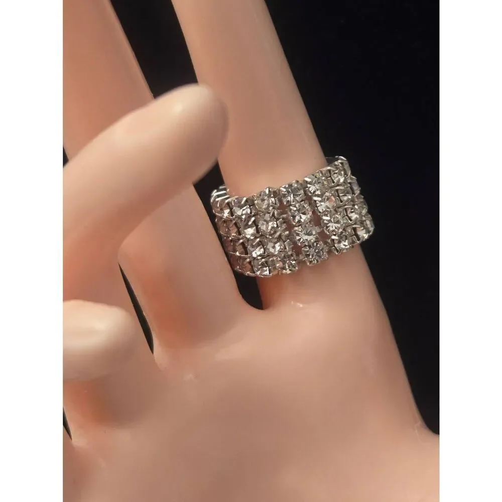 Women's Size 6.5 White Rhinestone 4 Row Eternity Elastic Band Ring